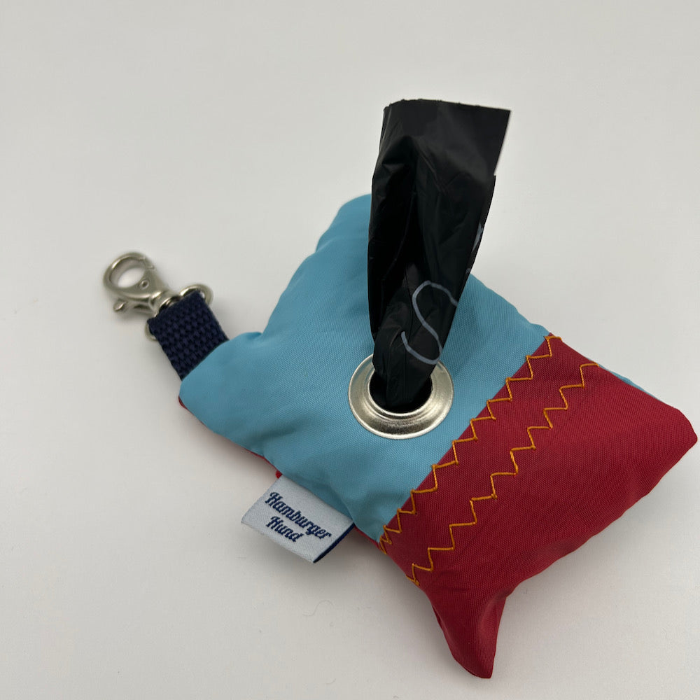 Hundekot-Tütchen-Täschchen Segel in blau-rot