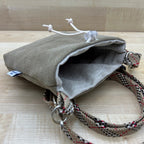 Hamburger-Hund Leckerlitasche in Sand mit Schultergurt Burberry