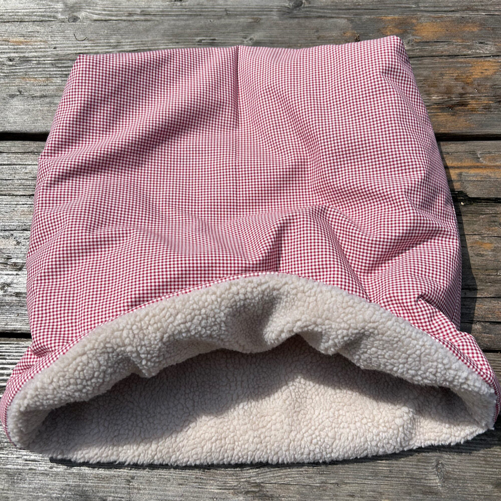 Hattie´s Kuschelsack - Welpenkuschelsack vichy-rot