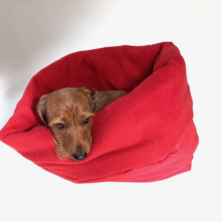 HamburgerHund Kuschelsack “Bootsmann” Segel rot Hamburger Hund Shop