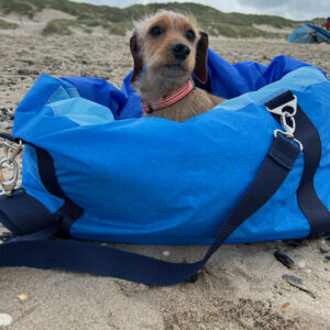 tragbarer Hunde-Kuschelsack “Segel blau”